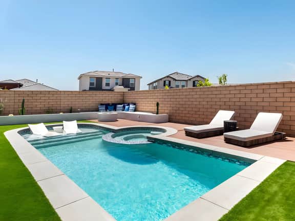 Luxury Desert Oasis with Pool, Spa, BBQ
