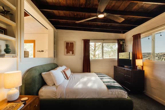 Mockingbird Villa | Birdwatching & Hot Tub